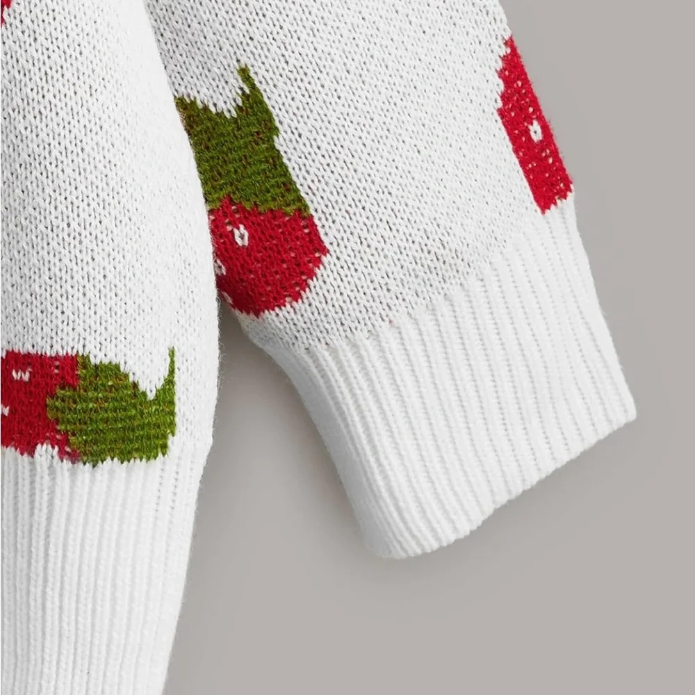 Strawberry Cardigan Plus Size - Picture 4 of 5